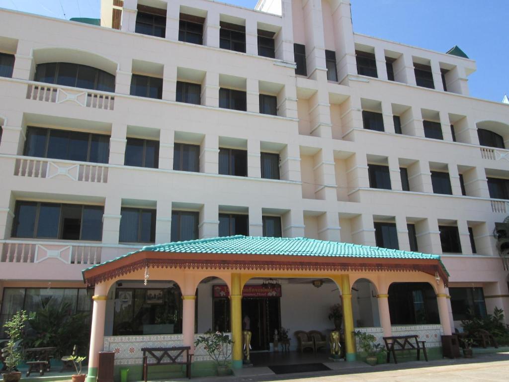 Royal Jommanee Hotel Nongkhai Nong Khai Exterior photo